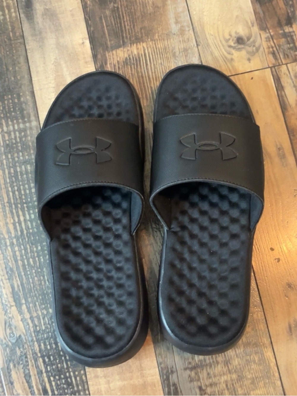 Men’s Under Armour Black Textured Slide Sandals